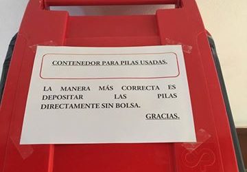 Contenedor de pilas usadas